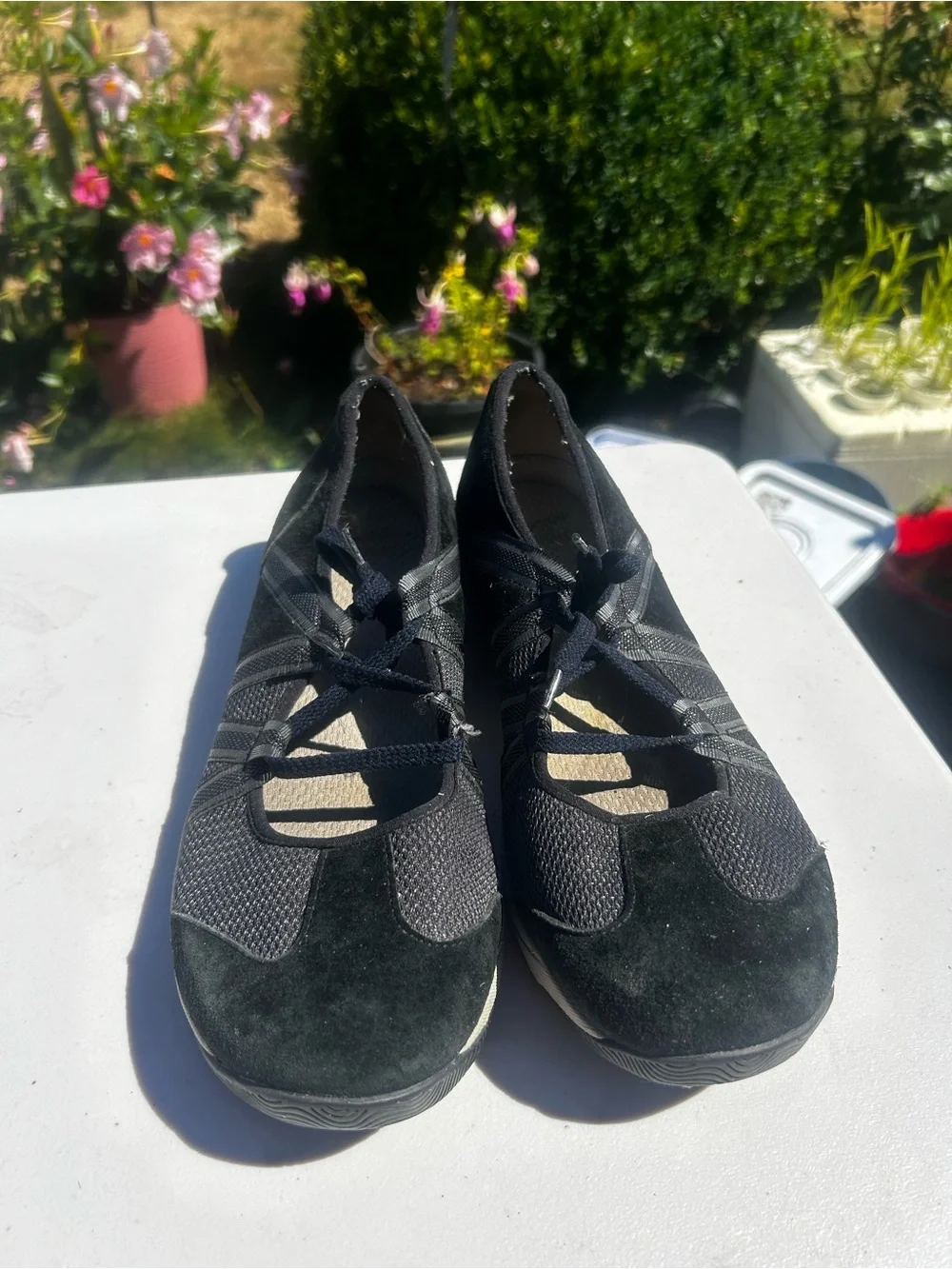 Dansko Honey Women’s Black Gray Mary Jane Sneakers Size 39/8.5US